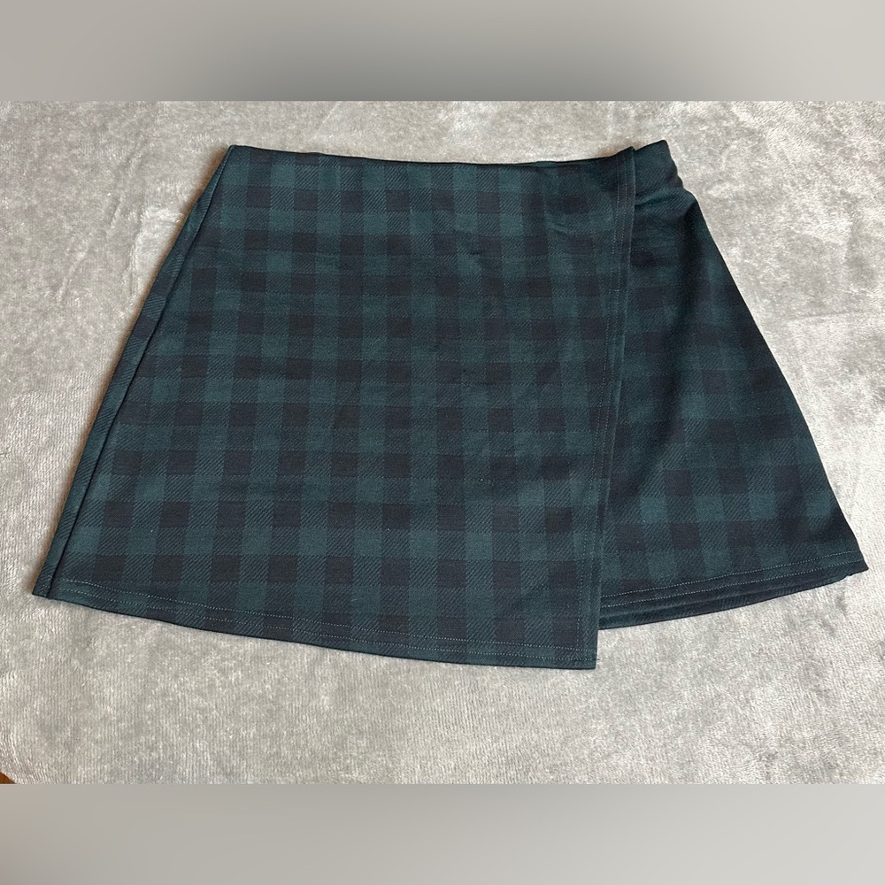 American Eagle Plaid Mini Skort